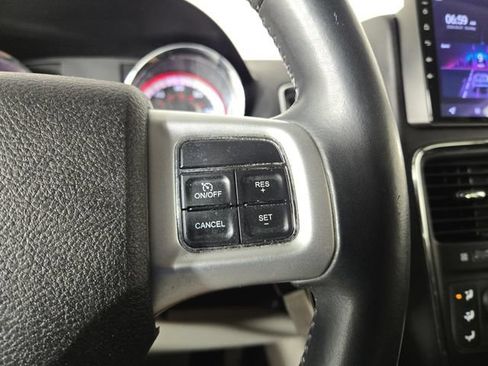 Used 2015 Dodge Grand Caravan SE w/ Quick Order Package 29E SE FWD image 24
