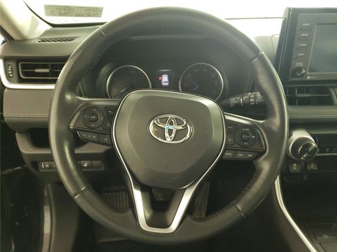 Used 2020 Toyota RAV4 XLE w/ XLE Grade Weather Package image 14