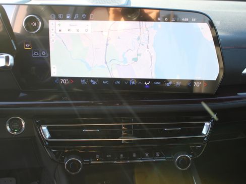 New 2026 Chevrolet Traverse RS image 11