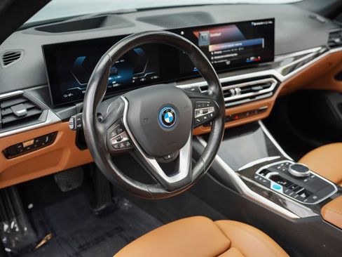 Used 2023 BMW i4 eDrive35 RWD image 19