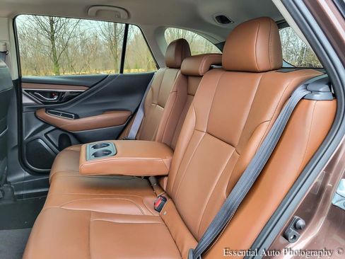 Used 2021 Subaru Outback Touring XT image 11