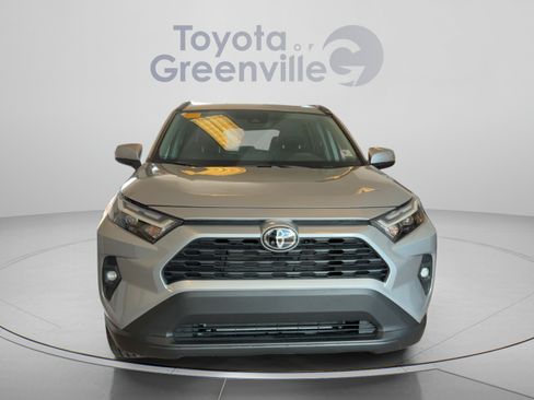 Used 2025 Toyota RAV4 XLE Premium w/ Weather Package AWD/4WD image 9