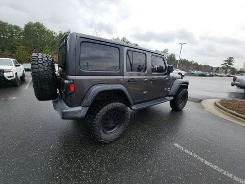 Used 2019 Jeep Wrangler Unlimited Sport S image 14