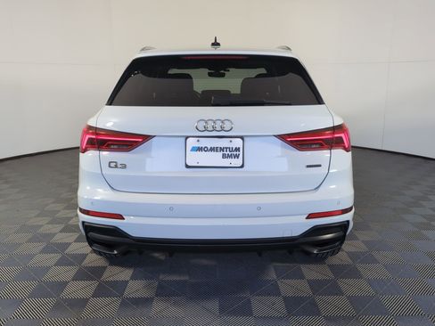 Used 2020 Audi Q3 2.0T Premium w/ Convenience Package image 8