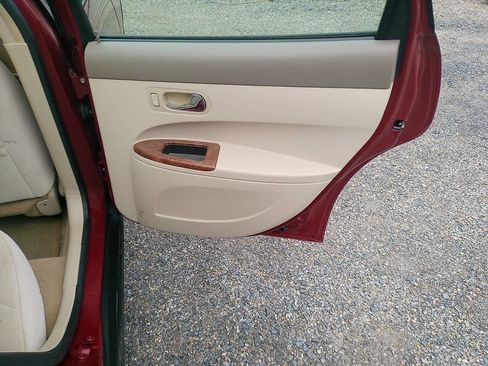 Used 2006 Buick LaCrosse CX image 19