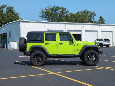Used 2013 Jeep Wrangler Unlimited Sport AWD/4WD image 7