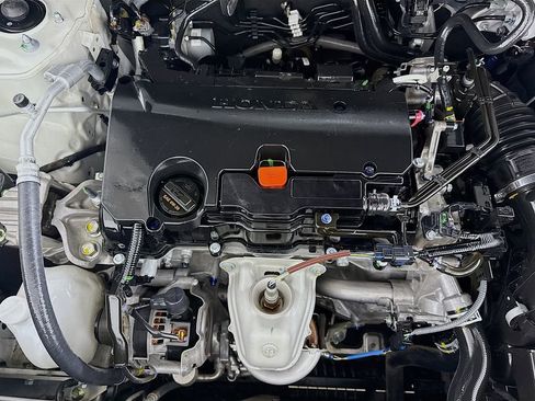 Used 2024 Honda HR-V Sport image 28