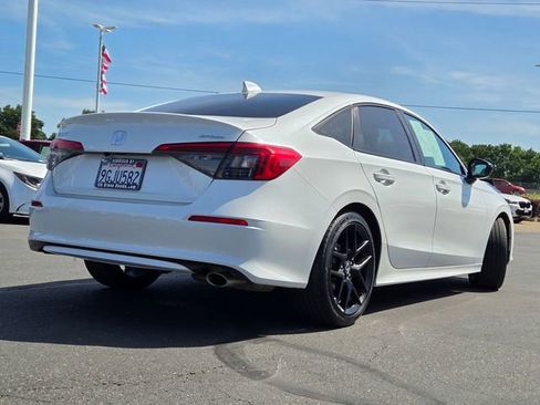 Used 2023 Honda Civic Sport image 4