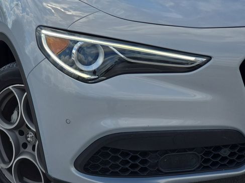 Used 2022 Alfa Romeo Stelvio Sprint image 33