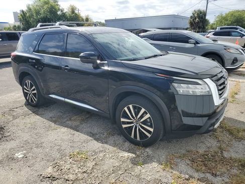 Certified 2023 Nissan Pathfinder Platinum image 5