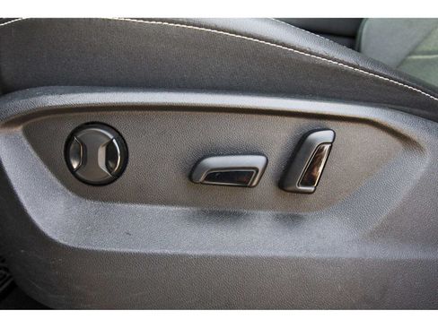 Used 2023 Volkswagen Atlas SE w/ Panoramic Sunroof Package FWD image 27