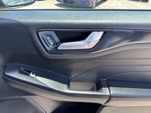 Used 2025 Ford Escape ST-Line FWD image 15