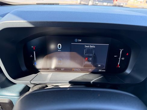 Used 2025 Ford Maverick XL w/ Equipment Group 102A AWD/4WD image 9