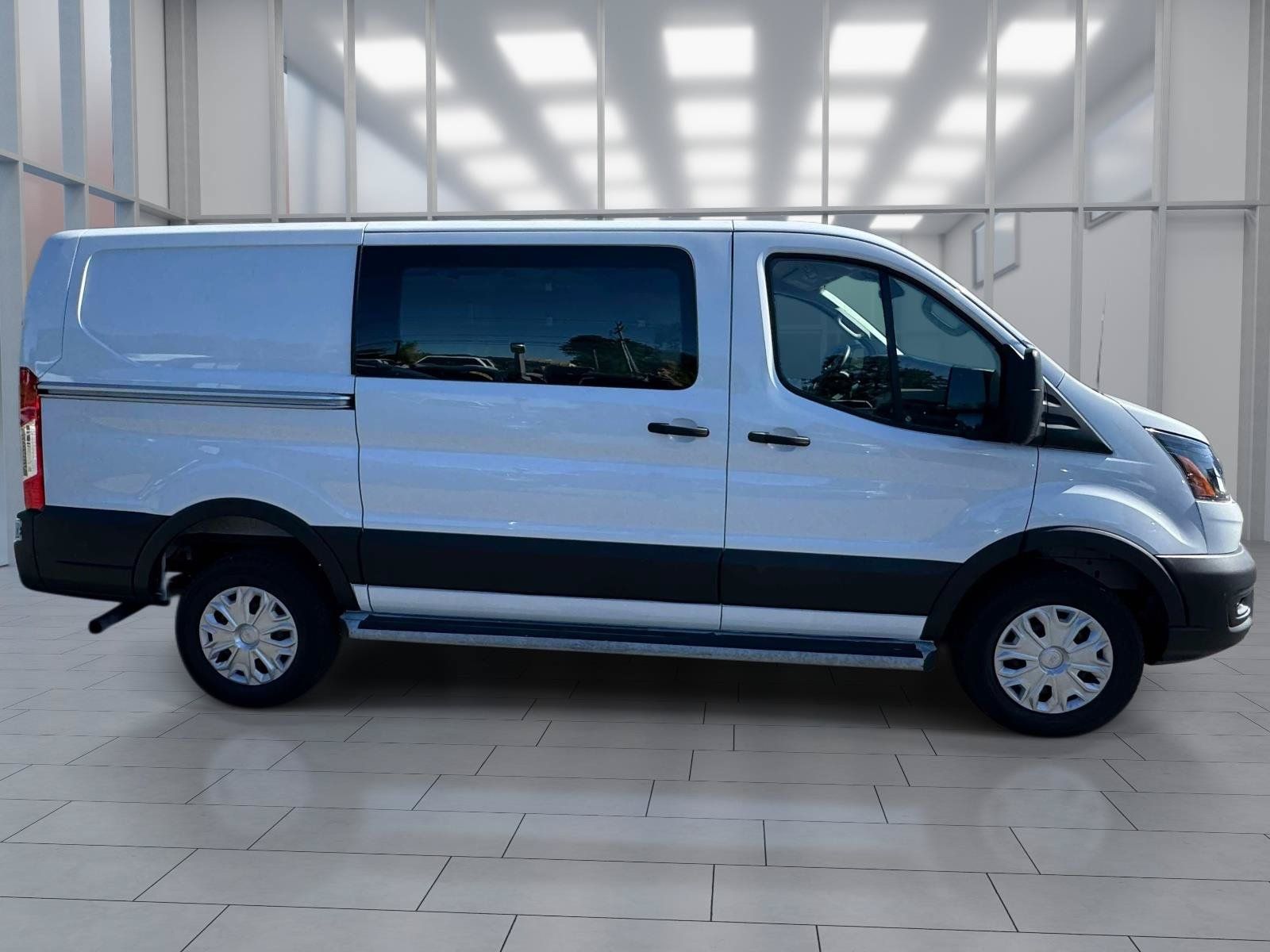 Used 2025 Ford Transit 250 Low Roof w/ Exterior Upgrade Package RWD image 5