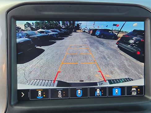 Used 2022 Chevrolet Silverado 2500 LTZ w/ LTZ Plus Package image 18