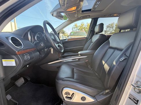 Used 2009 Mercedes-Benz GL 450 4MATIC image 16