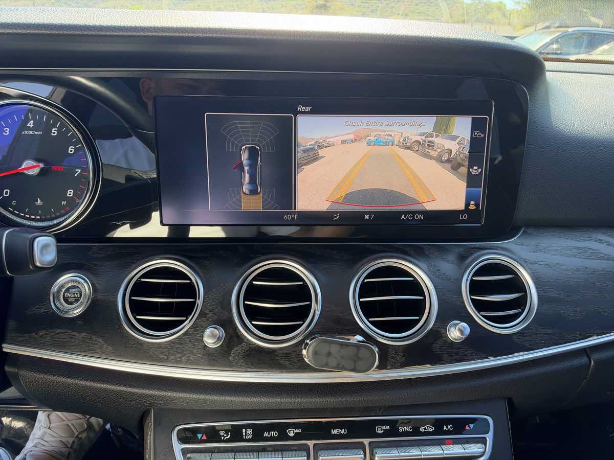 Used 2018 Mercedes-Benz E 300 image 12