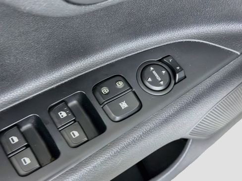 Used 2022 Kia Rio S FWD image 15