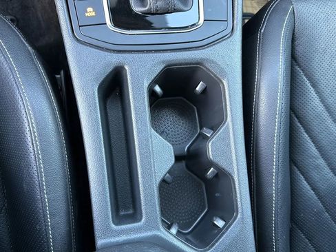 Used 2019 Volkswagen Jetta SEL Premium image 27