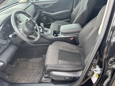 Used 2024 Subaru Outback Premium AWD/4WD image 5