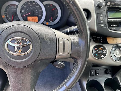 Used 2010 Toyota RAV4 Limited AWD/4WD image 23
