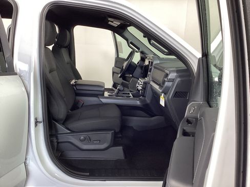 New 2026 Ford F150 XLT w/ Equipment Group 302A MID AWD/4WD image 8
