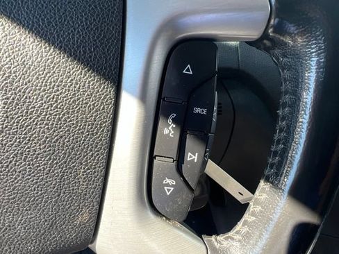 Used 2012 GMC Acadia SLE FWD image 29