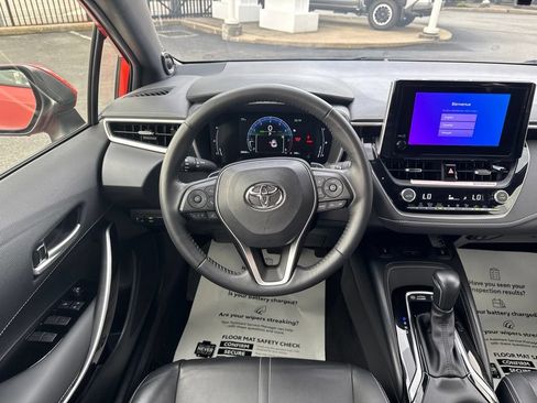 Certified 2025 Toyota Corolla XSE FWD image 22