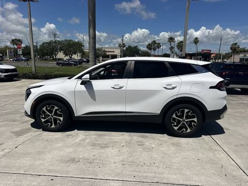 Certified 2024 Kia Sportage EX FWD image 11
