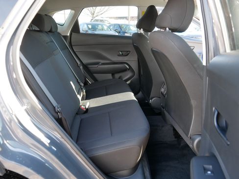 Certified 2025 Hyundai Kona SEL image 18