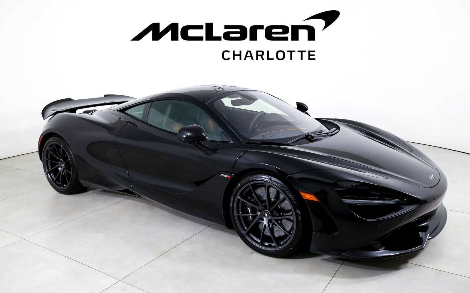 Used 2027 McLaren 750S RWD image 2