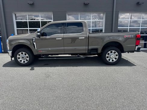 Used 2026 Ford F350 King Ranch w/ Chrome Package AWD/4WD image 2
