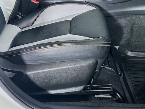 Used 2019 Subaru Crosstrek 2.0i Limited w/ Popular Package #4 image 23