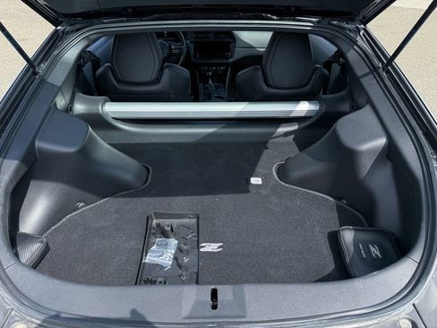 Certified 2024 Nissan Z Performance w/ Floor Mat Package RWD image 22