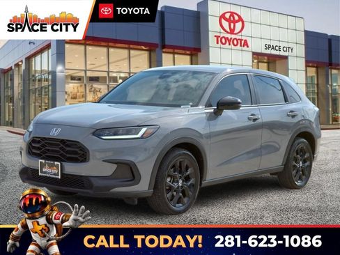 Used 2025 Honda HR-V Sport image 1