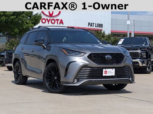 Certified 2026 Toyota Highlander XSE image 2