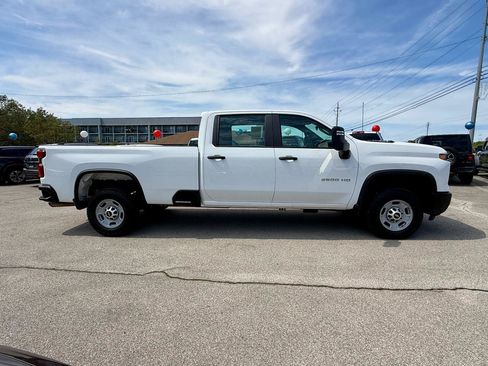 Used 2024 Chevrolet Silverado 2500 W/T RWD image 3