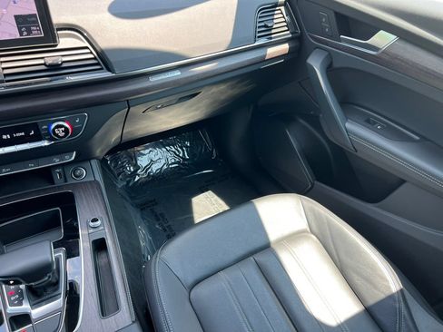 Used 2021 Audi Q5 2.0T Premium Plus w/ Premium Plus Package AWD/4WD image 34