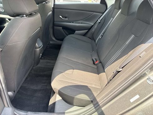 Used 2024 Hyundai Elantra SEL FWD image 28