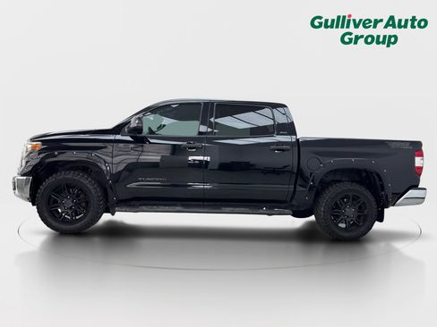 Used 2018 Toyota Tundra SR5 w/ SR5 Upgrade Package AWD/4WD image 3