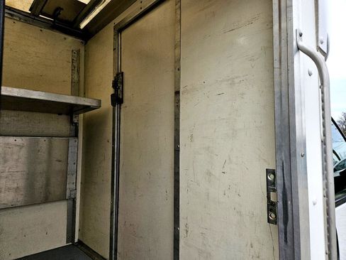 Used 2021 Chevrolet Express 3500 w/ Power Convenience Package image 30