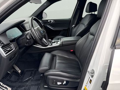 Certified 2022 BMW X5 xDrive40i w/ M Sport Package image 9