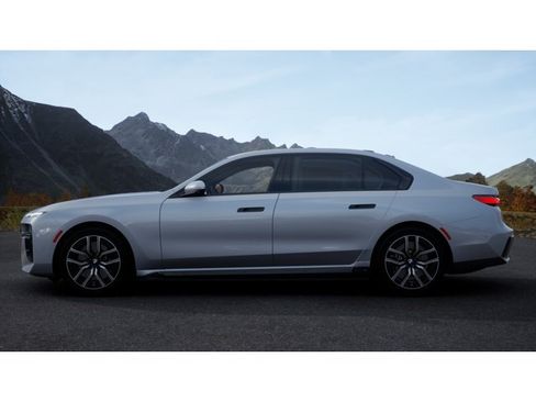 New 2026 BMW i7 eDrive50 w/ M Sport Package RWD image 4