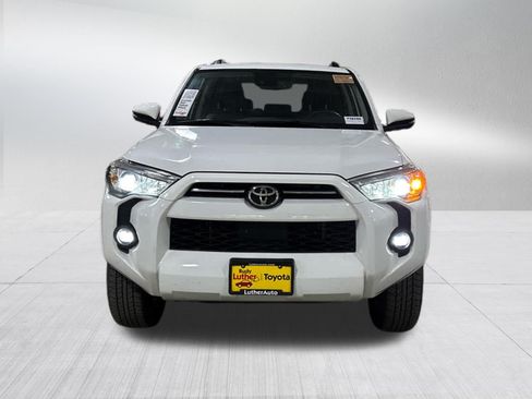 Used 2024 Toyota 4Runner SR5 Premium AWD/4WD image 2
