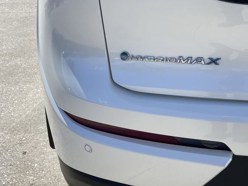 Used 2025 Toyota Crown Platinum image 6