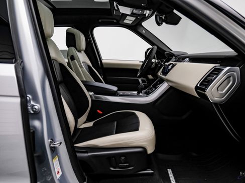 Used 2021 Land Rover Range Rover Sport HST image 46