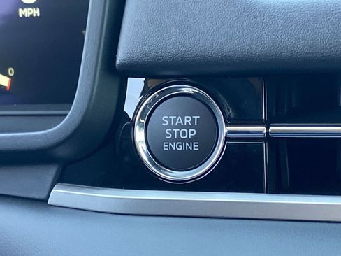 New 2026 Mitsubishi Outlander SE FWD image 13