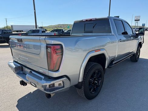 Used 2024 GMC Sierra 2500 AT4 w/ AT4 Premium Plus Package image 6
