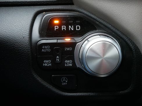 Used 2019 RAM 1500 Laramie AWD/4WD image 27