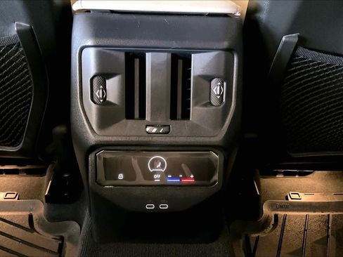 Certified 2025 BMW X3 xDrive30i w/ Premium Package image 34